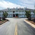 Exterior of Quality Inn Waynesboro