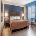 Exterior of Quality Suites Quebec