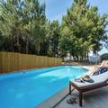 Exterior of Résidence Valdys Thalasso & Spa - les Pins