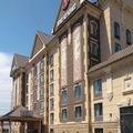 Exterior of Radisson Hotel Toronto Airport West