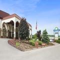 Exterior of Ramada by Wyndham Pittsburgh/New Stanton