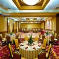 Exterior of Red Lion Hotel & Conference Center Seattle Renton