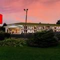 Exterior of Red Roof Inn