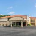 Exterior of Red Roof Inn Manchester, TN
