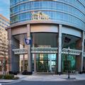 Exterior of Renaissance Arlington Capital View Hotel