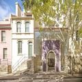 Exterior of Rendezvous Hotel Sydney The Rocks