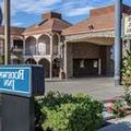 Exterior of Rodeway Inn Magic Mountain Area