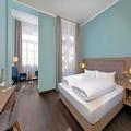 Photo of Savigny Hotel Frankfurt City