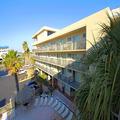 Exterior of Seaside Inn & Suites