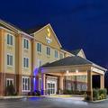 Exterior of Springplace Inn & Suites