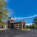 Exterior of Studio 6 Suites – Knoxville, TN