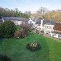 Exterior of Sunday Box Hill Burford Bridge Hotel