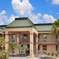 Exterior of Super 8 Byron / South Macon