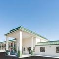 Exterior of Super 8 by Wyndham Ashburn