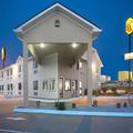 Exterior of Super 8 by Wyndham Boonville