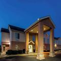 Image of Super 8 by Wyndham Frankfort In