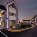 Image of Super 8 by Wyndham Garysburg/Roanoke Rapids