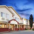 Exterior of Super 8 by Wyndham Kingston