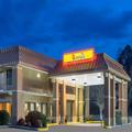 Image of Super 8 by Wyndham Knoxville North/Powell