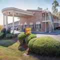 Exterior of Super 8 by Wyndham Monroe West