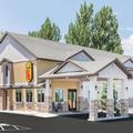 Photo of Super 8 by Wyndham Montrose