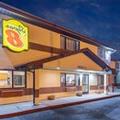 Exterior of Super 8 by Wyndham Pendleton
