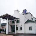 Exterior of Super 8 by Wyndham Sidney NE