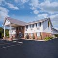Exterior of Super 8 by Wyndham Washington