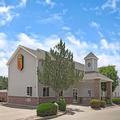 Photo of Super 8 by Wyndham Windsor
