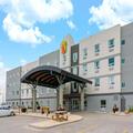 Photo of Super 8 by Wyndham Winnipeg East Mb