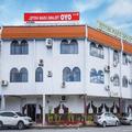 Exterior of Super OYO 1018 Telang Usan Hotel Miri