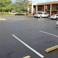 Exterior of Tampa Inn - Near Busch Gardens