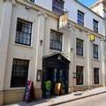 Exterior of The Kings Head Hotel