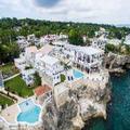 Photo of The Royal Hummingbird Resort