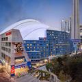 Exterior of Toronto Marriott City Centre Hotel