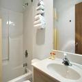 Photo of Travelodge by Wyndham Waukegan Gurnee