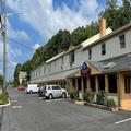 Exterior of Whitney Inn & Suites