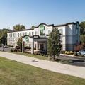 Exterior of Wingate by Wyndham Vienna Parkersburg
