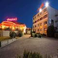 Exterior of ibis Bordeaux Lac