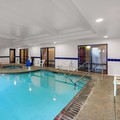 Swimming pool at Comfort Suites Vacaville Napa Valley Area