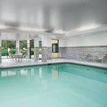 Swimming pool at Courtyard by Marriott Manchester Boston Regional Airport