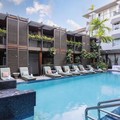 Swimming pool at Lennox Miami Beach