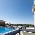 Swimming pool at Lexington Marriott City Center