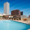 Swimming pool at Sheraton New Orleans Hotel