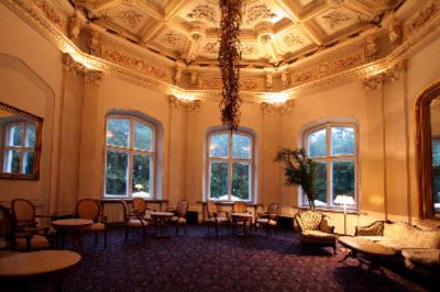 Photo of Mirror Hall