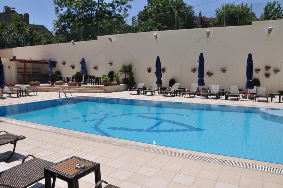 Photo of Poolside
