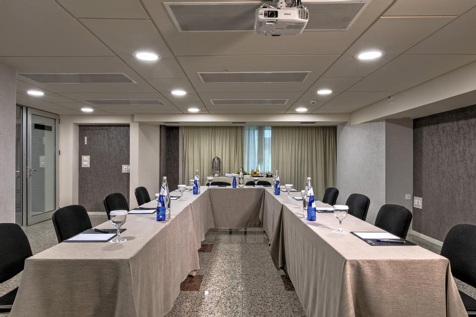 Photo of BUSINESS CENTER