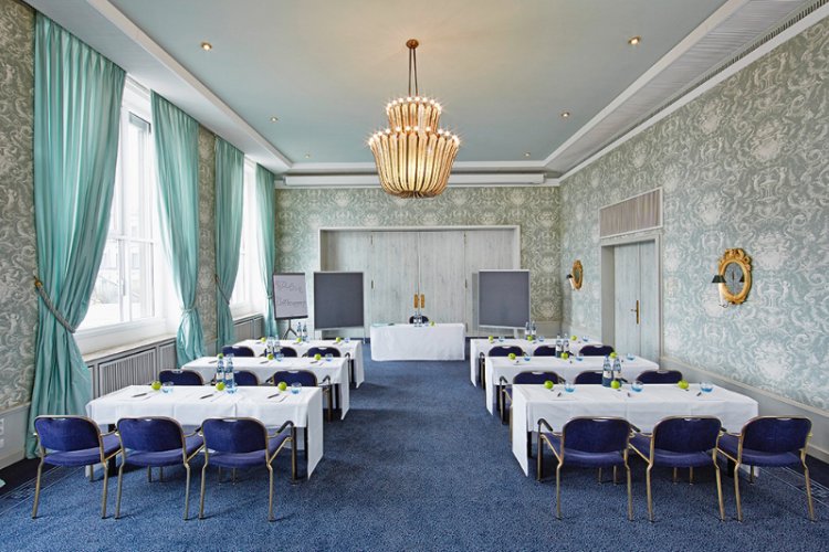Photo of Saal Holler 1