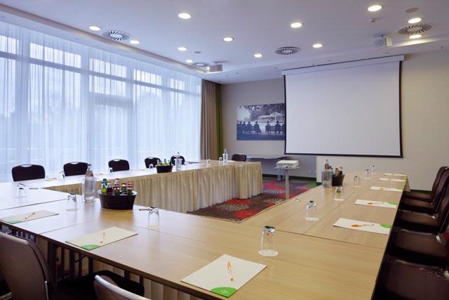 Photo of Salon 6