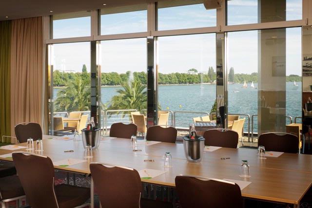 Photo of Boardroom